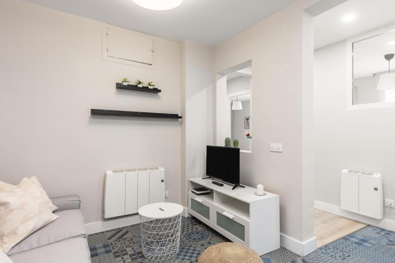 2 Bedrooms 1 Bathroom Furnished - Las Letras - Bright - Mintystay Madrid Exterior photo