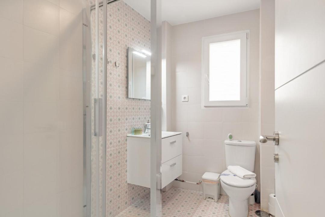 2 Bedrooms 1 Bathroom Furnished - Las Letras - Bright - Mintystay Madrid Exterior photo