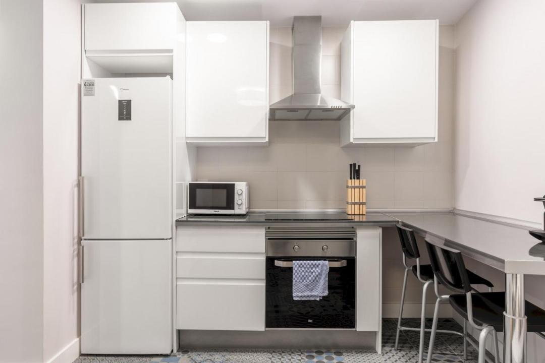 2 Bedrooms 1 Bathroom Furnished - Las Letras - Bright - Mintystay Madrid Exterior photo